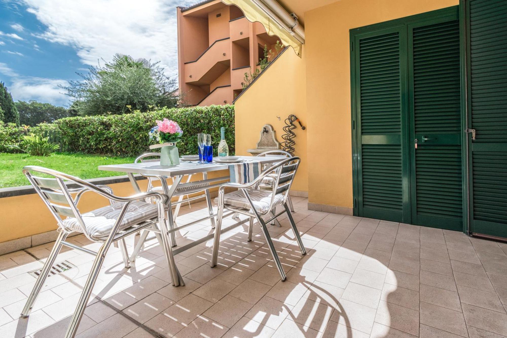 Elegante Appartamento Con Piscina - Wi-Fi & Box Privato Sanremo Exterior foto