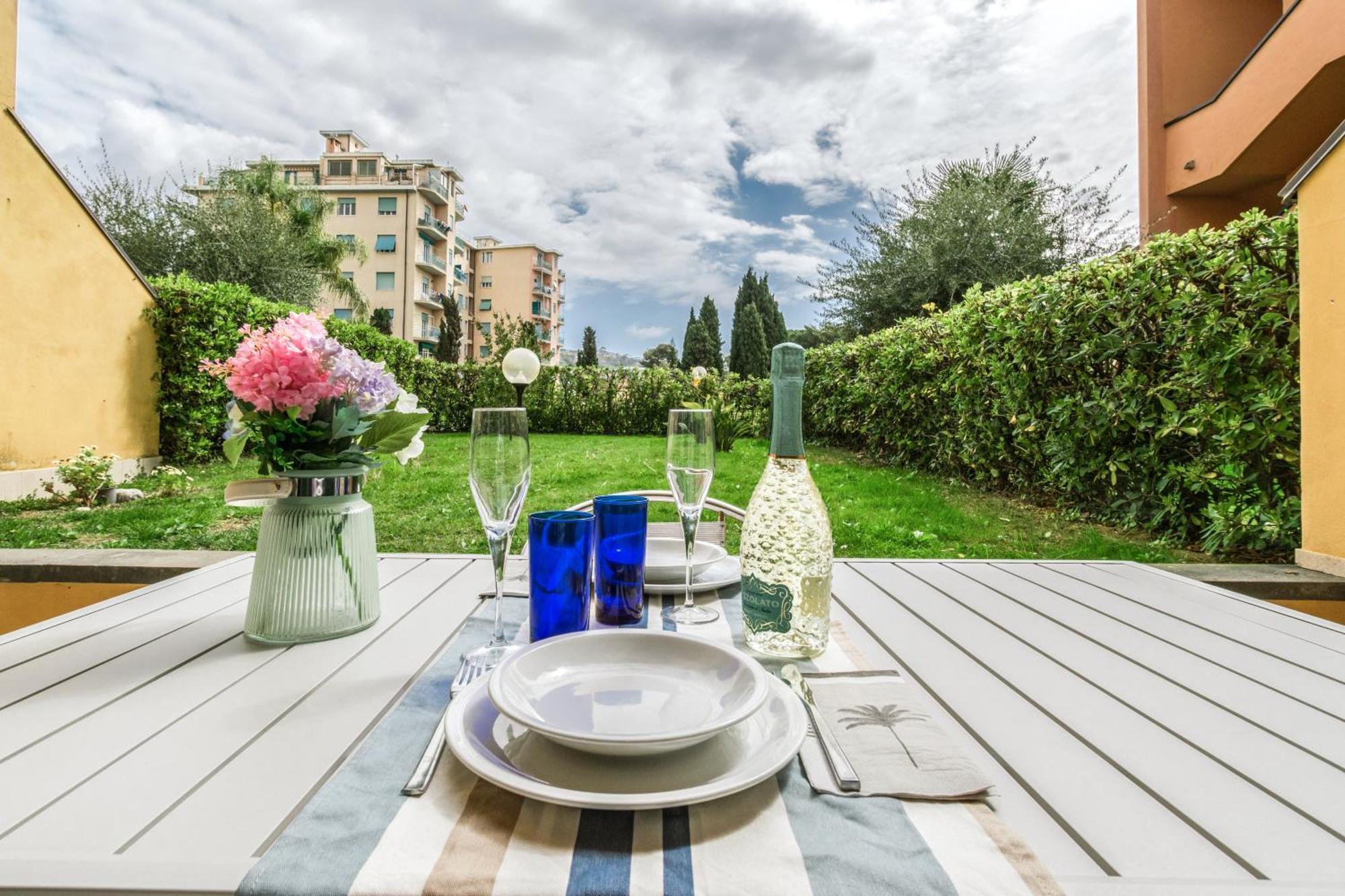 Elegante Appartamento Con Piscina - Wi-Fi & Box Privato Sanremo Exterior foto