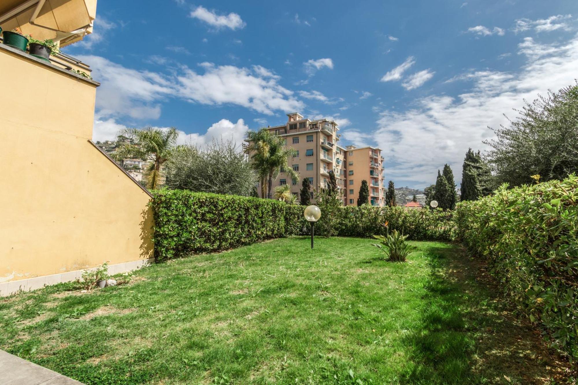 Elegante Appartamento Con Piscina - Wi-Fi & Box Privato Sanremo Exterior foto